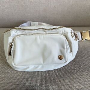 lululemon athletica Everywhere Belt Bag 4L